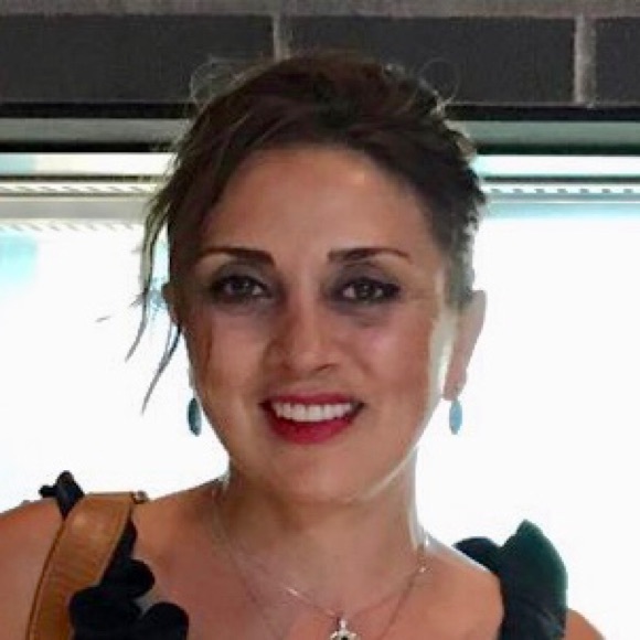 Meet your Posher, Fifi - Picture 2 of 7